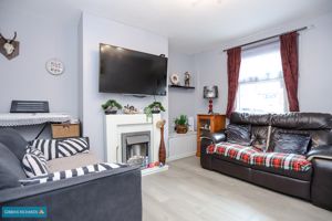 Sitting Room- click for photo gallery